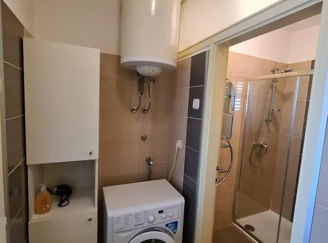 アパート Ivana ザダル