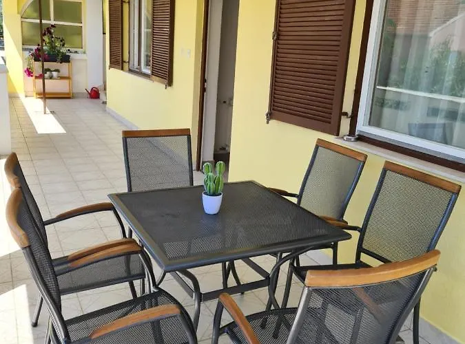 דירה Ivana זאדאר