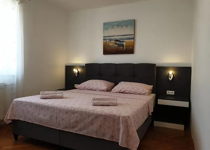 Ivana דירה זאדאר